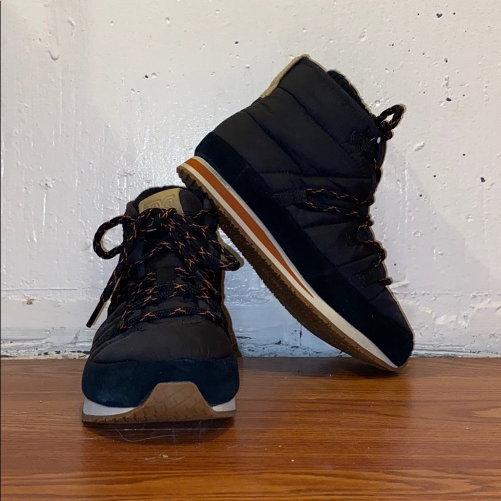 Teva Moc Ember with Laces Size 5
